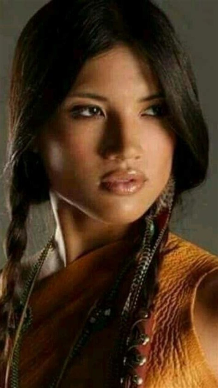 20 Hottest Native American Actresses in Their 30s 2024 mrDustBin