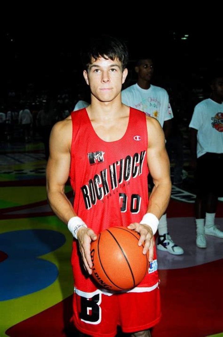 A Marky Mark Tribute That Guarantees Good Vibrations Best Things