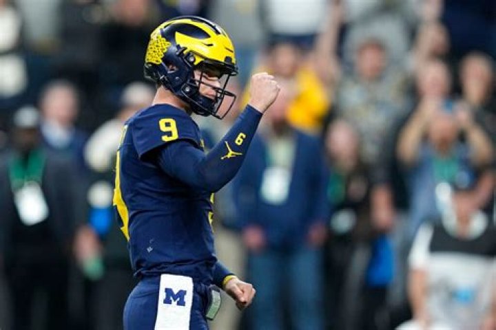 A year later, everything is clear for Michigan QB J.J. McCarthy