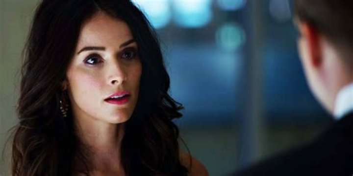 Abigail Spencer as Dana Scott, 'Scottie' in Suits. S3E01 The
