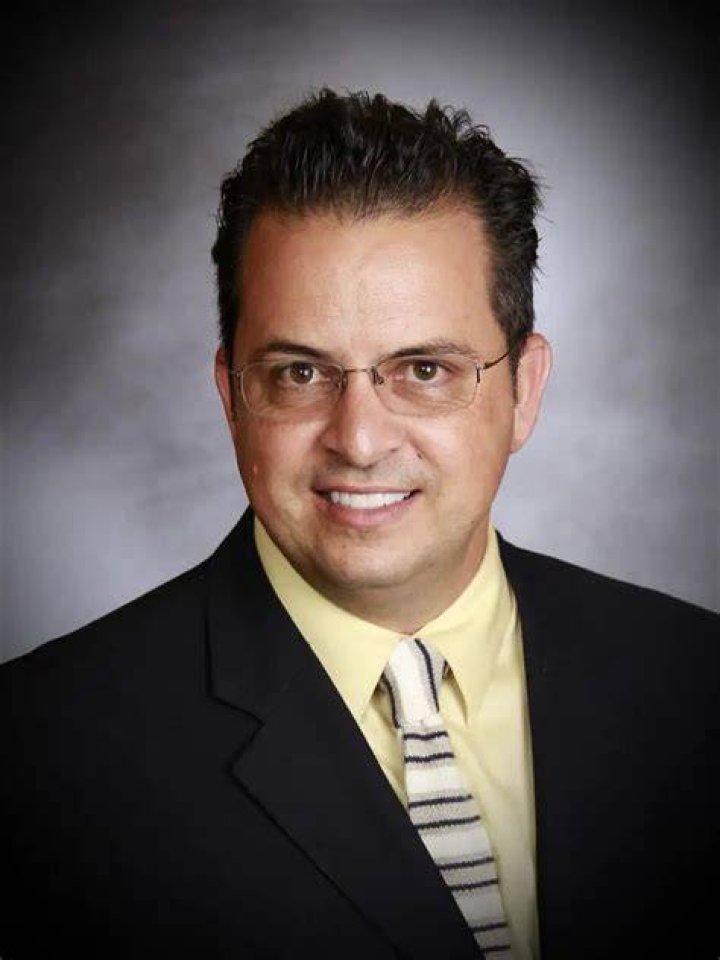 Acordes de GLENN MEDEIROS para Guitarra, Piano y Ukelele.