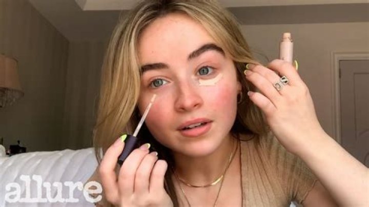 Allure 10Minute Face Sabrina Carpenter