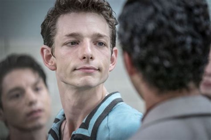 As Riff, Mike Faist runs wild on 'West Side Story' Los Angeles Times