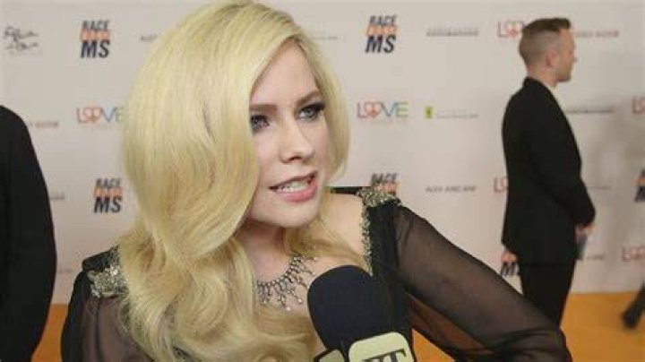 Avril Lavigne Says the 'Key' Is to Be 'Your Unapologetic Self'