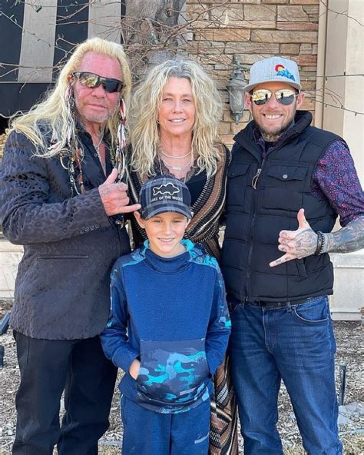 Beth Chapman Cancer Update Dog Hasn't Left Her Side Since Diagnosis