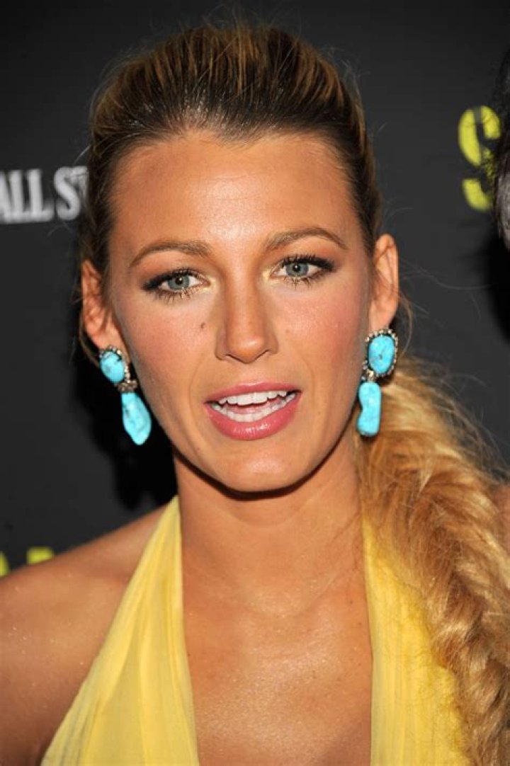 Blake Lively HawtCelebs