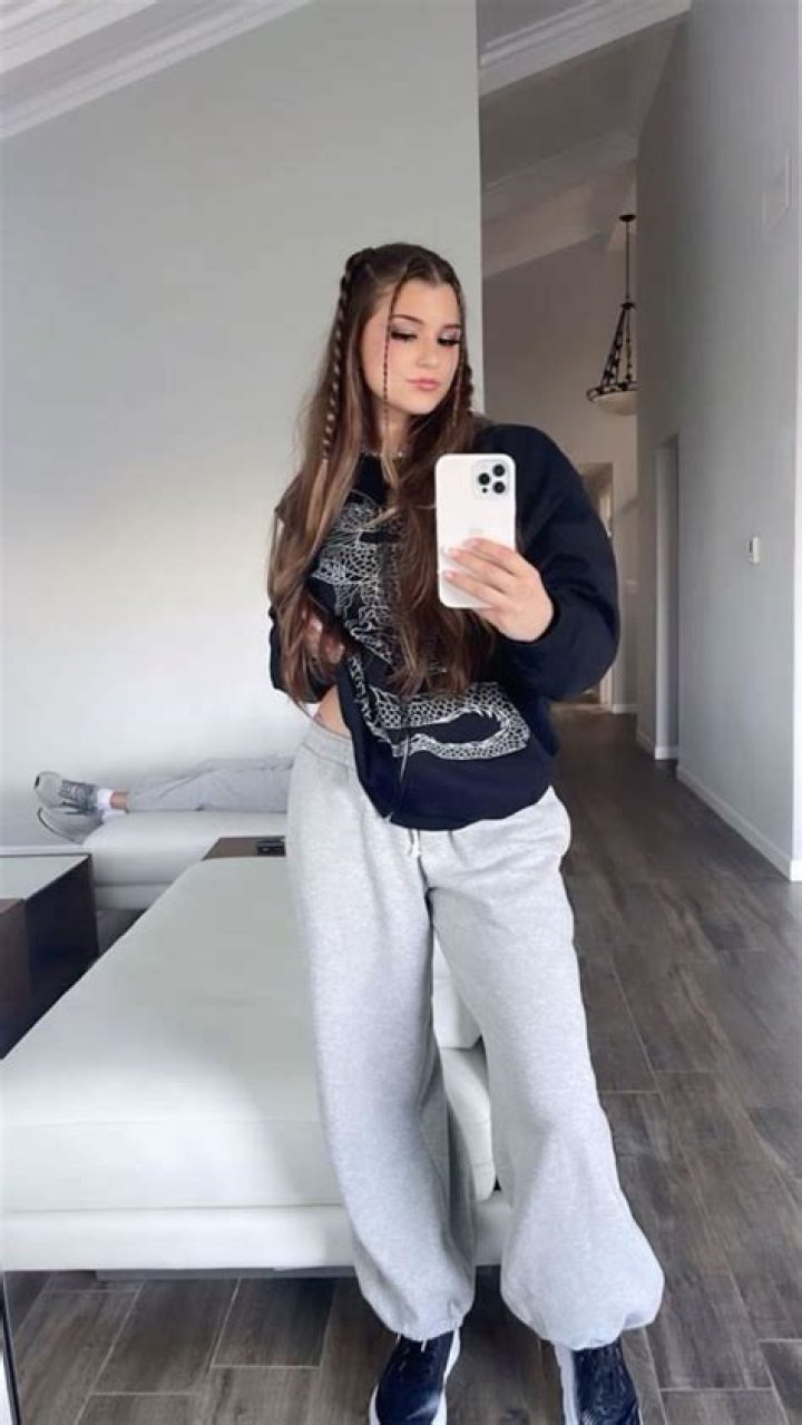 Brooke Monk Style, Clothes, Outfits and Fashion &bull; CelebMafia