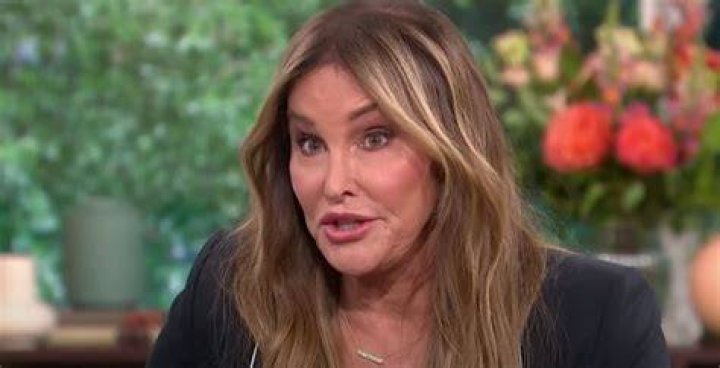 Caitlyn Jenner is single or Married, Who is she married to? Know about