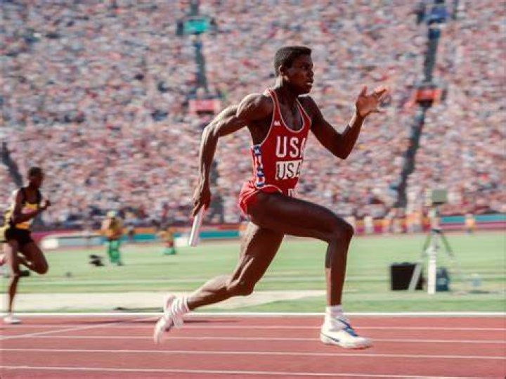 Carl Lewis running as the anchor of the 4x100 relay 스포츠