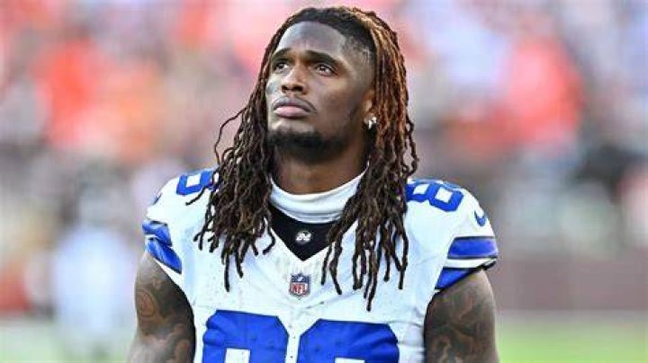 CeeDee Lamb Net Worth 2024 Earnings, Salary, Age and Wife