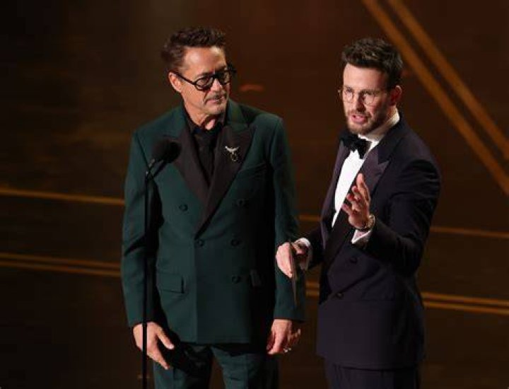 Chris Evans from 2015 Oscars Red Carpet Arrivals E! News