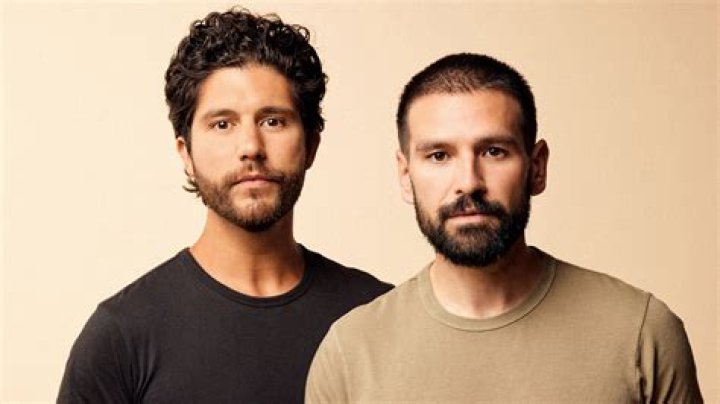 Dan + Shay's Bus Vandalized in Baltimore, Suspect Caught on Tape