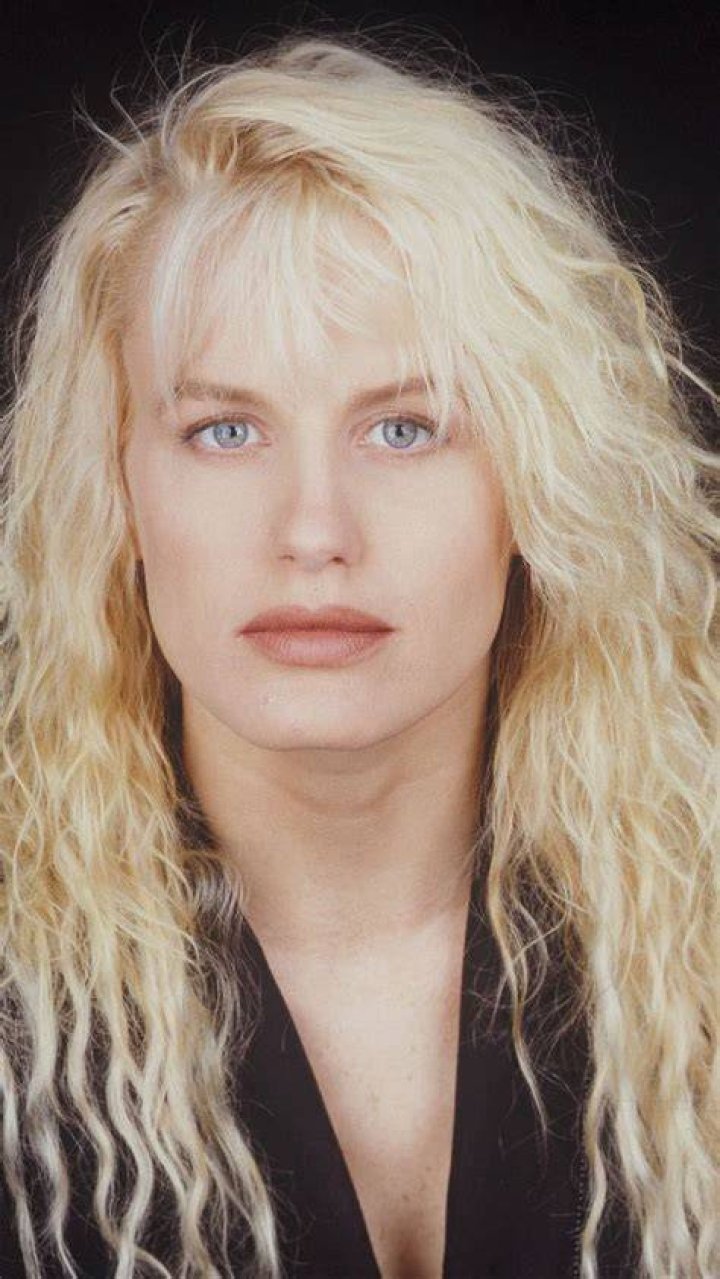 Daryl Hannah Profile Images &mdash; The Movie Database (TMDB)