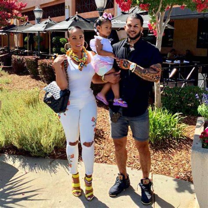 Does Natalie Nunn Have Any Siblings: A Comprehensive Guide