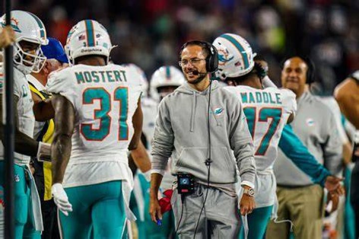 Dolphins Coach Mike McDaniel Reacts To Monday Night's Crushing Loss