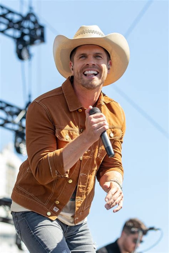 Dustin Lynch's Spouse Does His Recent Country Music Draw Inspiration