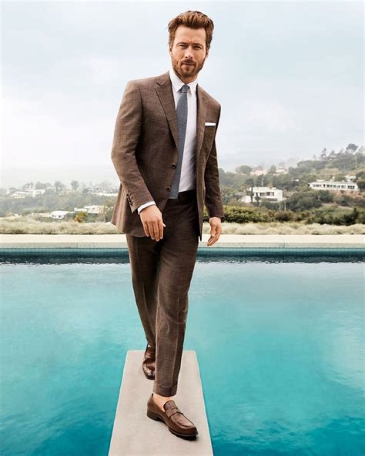 Glen Powell Height Weight Body Statistics Healthy Celeb