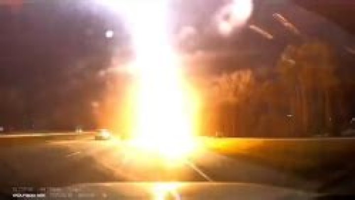 Graphic video appears to show Mexican drug cartel members blowing up