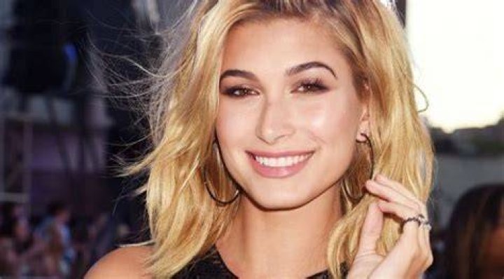 Hailey Baldwin Wiki, Bio, Age, Parents, Sister & Net Worth