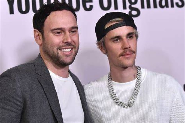 How Scooter Braun Discovered Justin Bieber