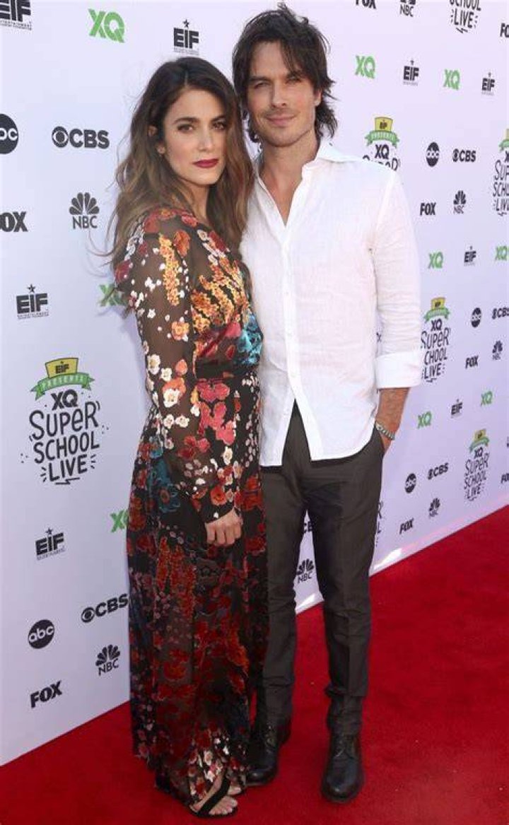 How tall is Ian Somerhalder Super Stars Bio
