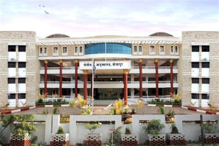 In Solapur, Shinde loses for a second time; Ambedkar too bites the dust