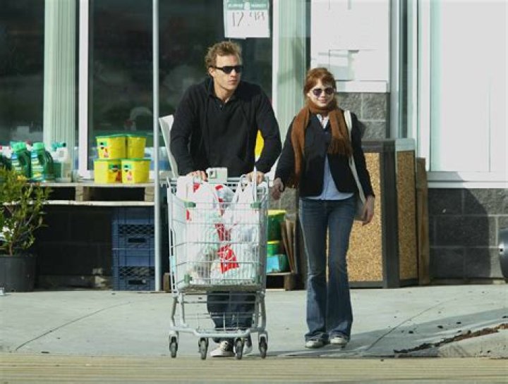 Inside Heath Ledger and Michelle Williams' Tragic Romance