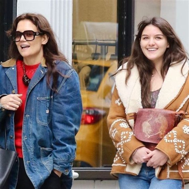 Inside Suri Cruise's Life At Home