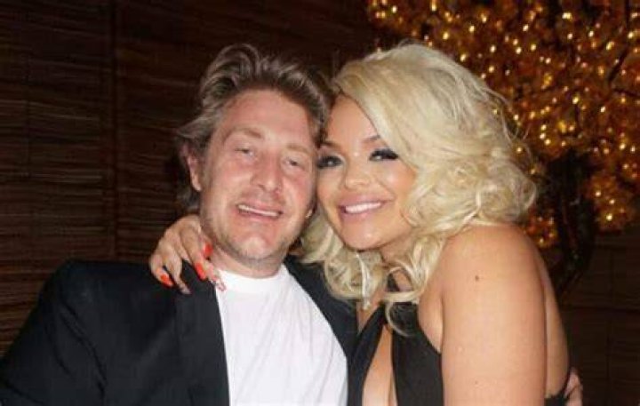 Jason Nash girlfriend, biography, net worth, age, wife, girlfriend