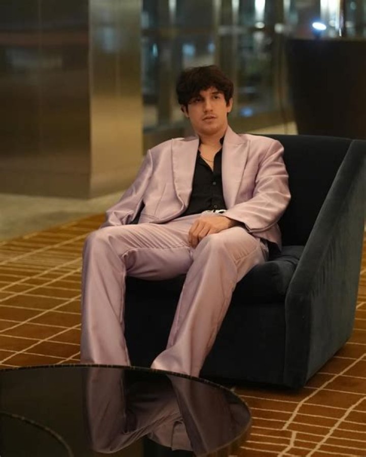 Javier Romero Net Worth 2023 Wiki Bio, Married, Dating, Family, Height