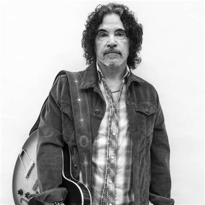 John Oates Stands Alone WSJ