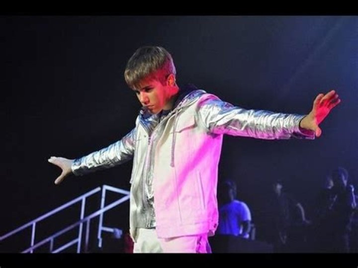 Justin Bieber Is Still Alive Death Hoax Car Accident And Surgery