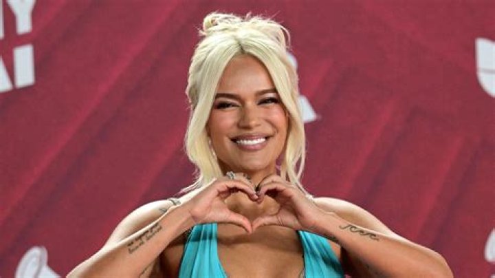Karol G present&oacute; a sus hermanas y sorprendi&oacute; a todos por su gran