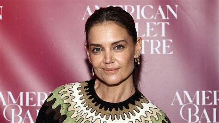 Katie Holmes Wallpaper 004