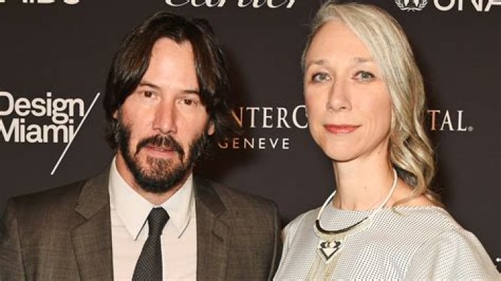 Keanu Reeves, Longtime Girlfriend Alexandra Grant Hold Hands in N.Y.C.