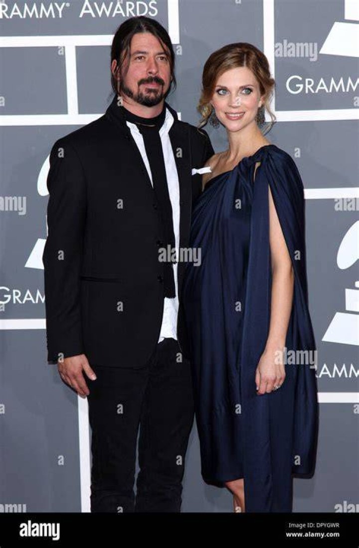 Lisa Grohl All About Dave Grohl's Sister Wiki Biography