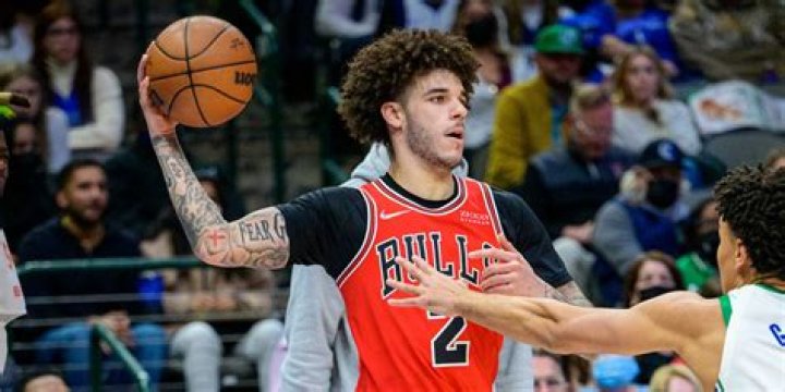 Lonzo Ball ZahibTemilade