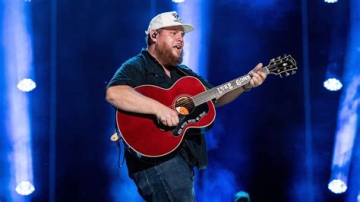 Luke Combs On 'Growin' Up' After Country's Unlikely Overnight