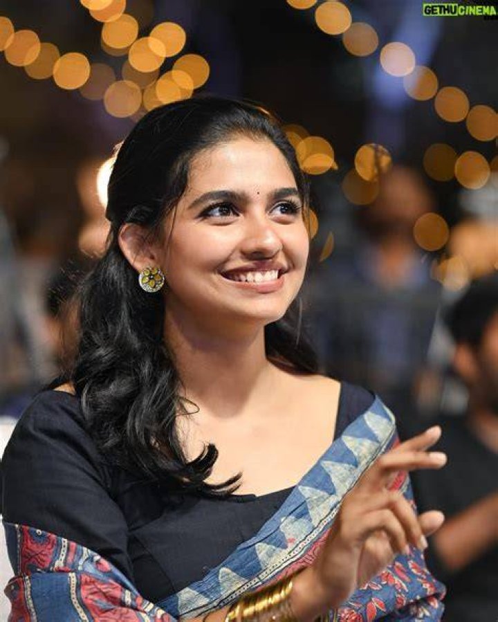 Mamitha Baiju's Feet