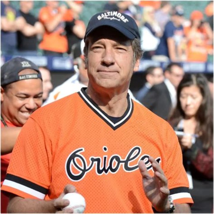Mike Rowe Net Worth 2024 (With Earning Sources)