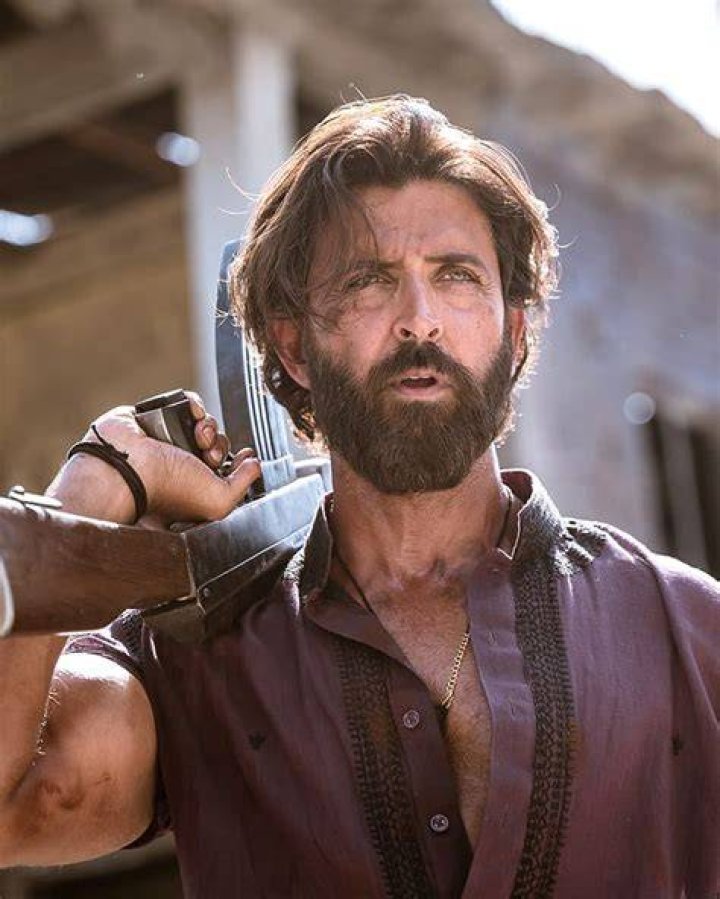 Pics Hrithik Roshan Spent Vikram Vedha Release Day With Girlfriend