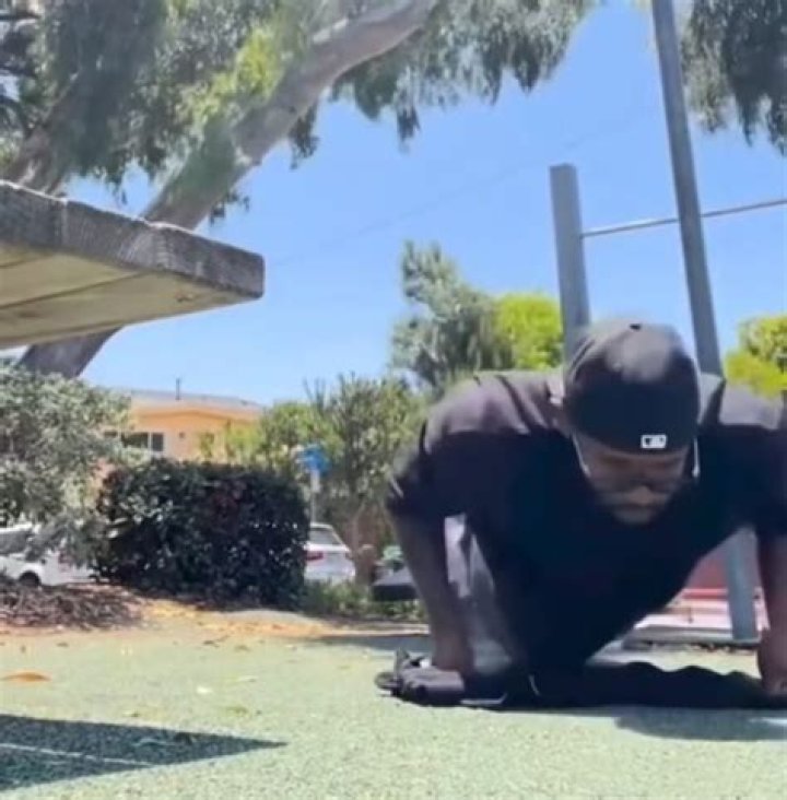 Push Ups Drake Testo Testi e Traduzioni