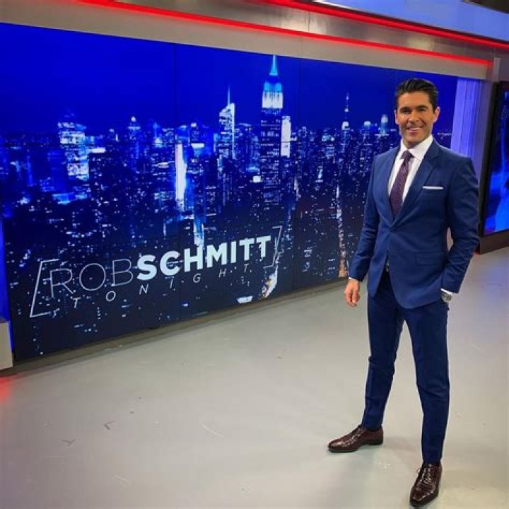 Rob Schmitt Nexmax Bio, Age, Body Measurements, Parents, Siblings