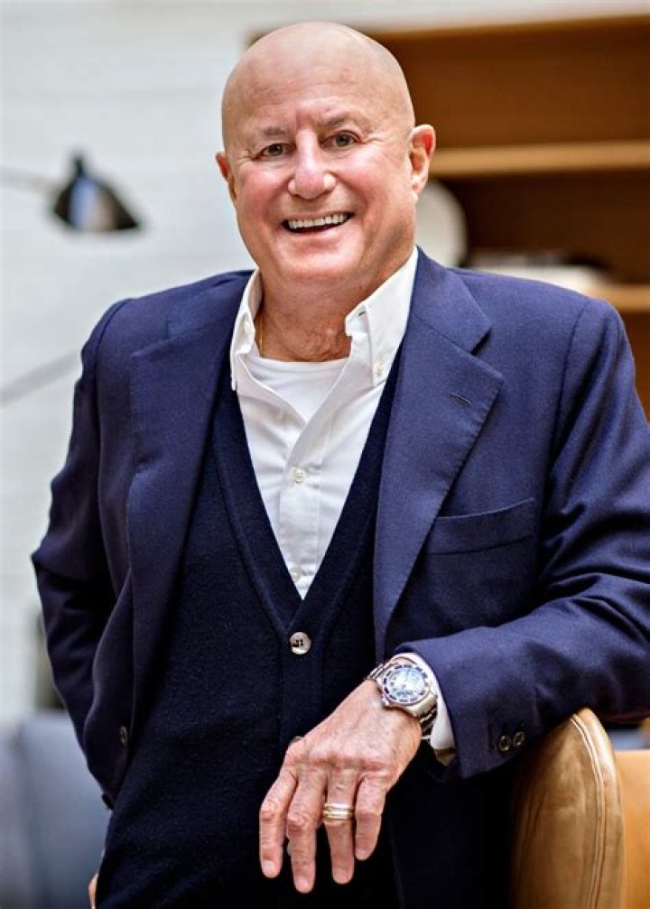 Ronald Perelman, a Mogul With Muscle, Takes Over Carnegie Hall The