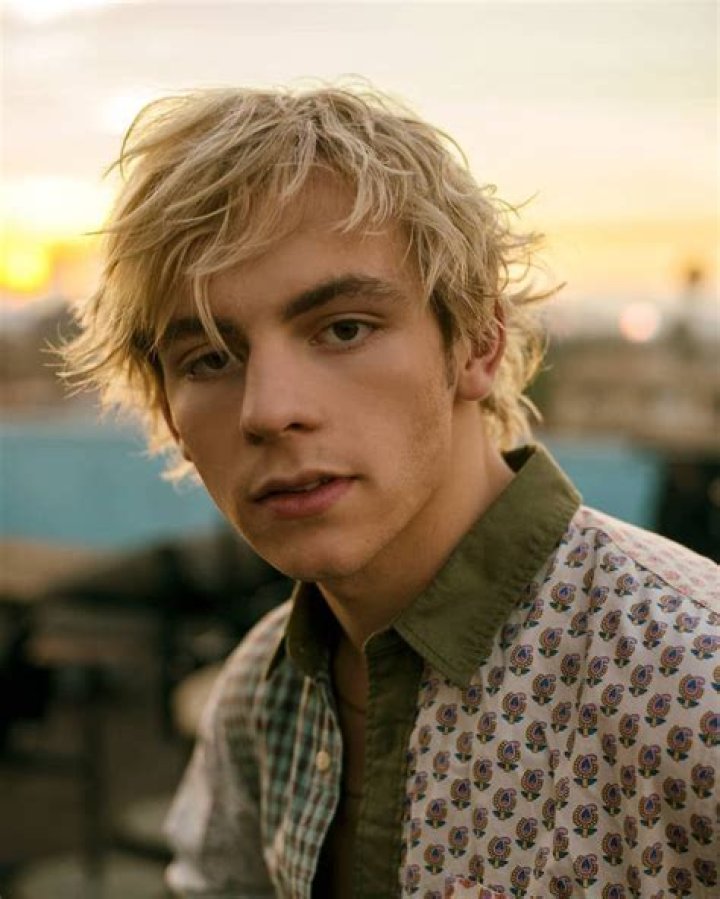 Ross Lynch Wiki