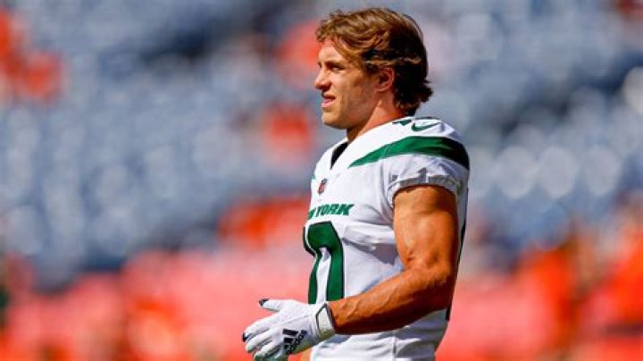 Rumored contract demands emerge for NY Jets' Braxton Berrios (Report)