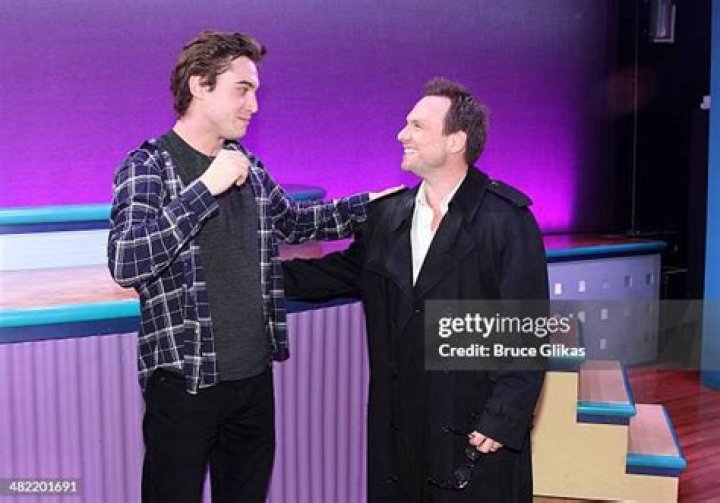 Ryan McCartan Heathers Wiki FANDOM powered by Wikia