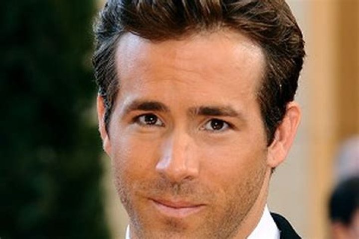 Ryan Reynolds named 'sexiest man alive' BBC News