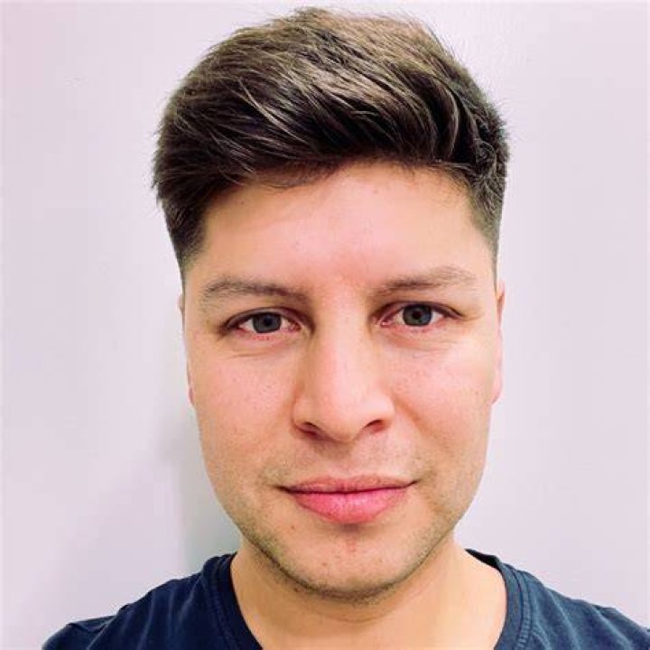 Sebastian Charrier LinkedIn