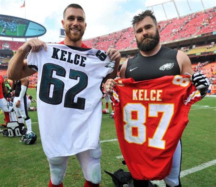 Sibling Rivalry! NFL's Travis Kelce, Jason Kelce&rsquo;s Family Guide